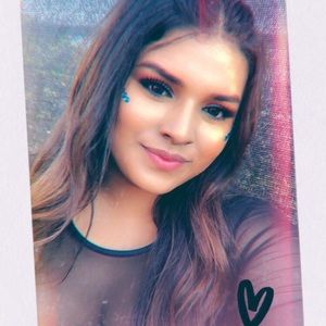 Meet your Posher, Angelica